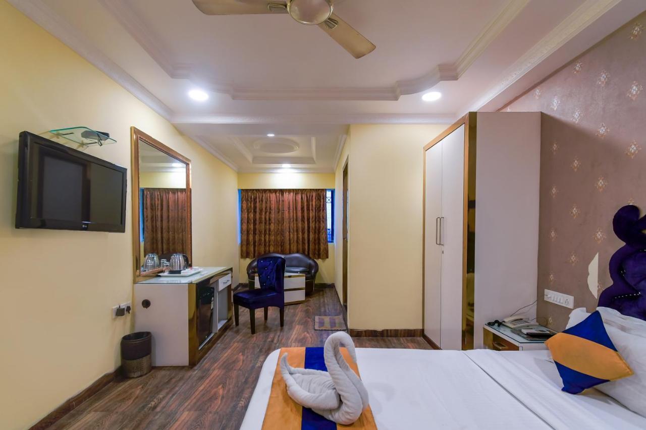 Hotel N S International Kolkata Bagian luar foto